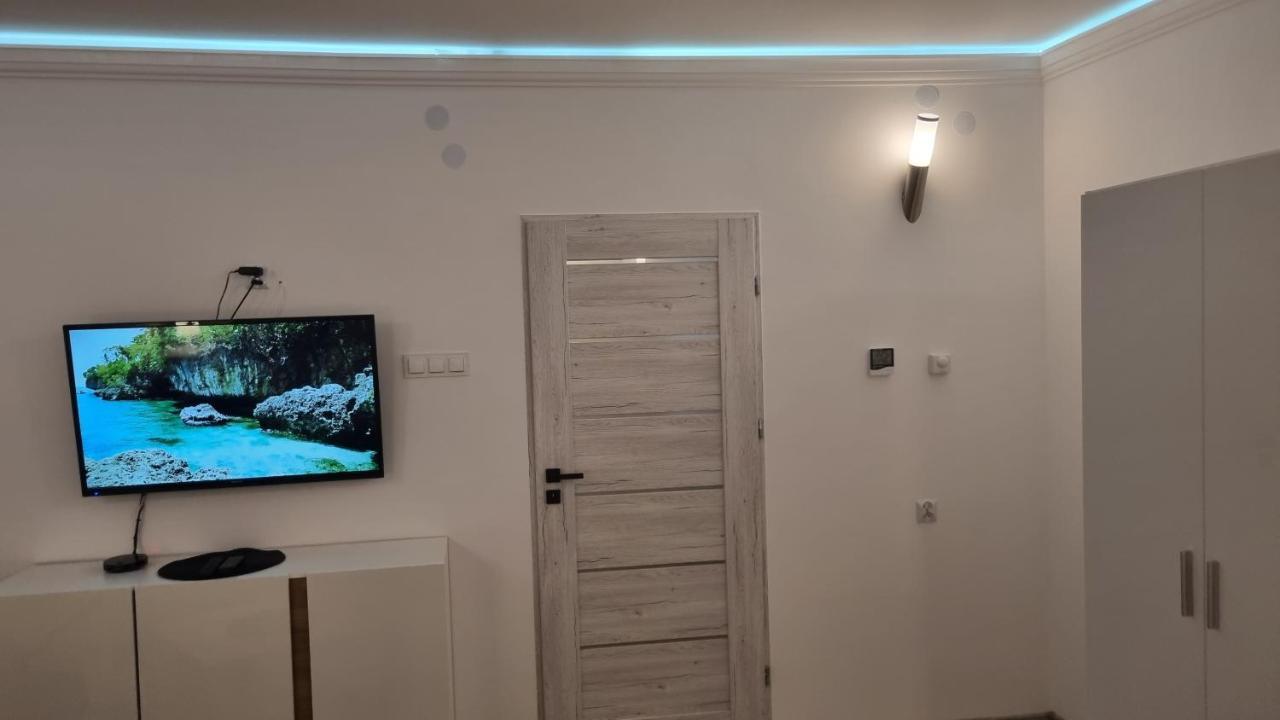 Etna 3 Dom Z Parkingiem Rzeszow Morgowa Apartment Exterior foto
